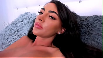 Grandes tetas y pepa mojada