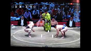 白鵬ちゃんは200万円で八百長相撲をやっております