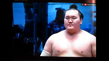 白鵬ちゃんは200万円で八百長相撲をやっております