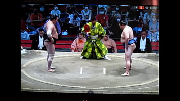 白鵬ちゃんは200万円で八百長相撲をやっております