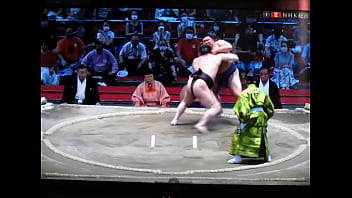 白鵬ちゃんは200万円で八百長相撲をやっております