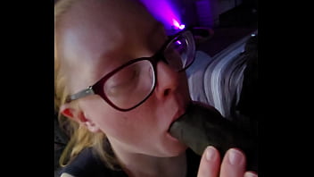 My best friends thick nerdy girlfriend goes to the store to sneak link with me then lets me cum on her soft titties