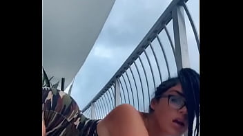 She make it twerking