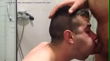 Engolindo O Mijo Do Namorado Piss thumbnail