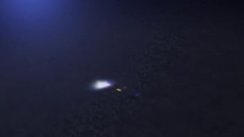 No pelo com gostoso sarado no clima de natal