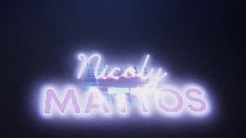 No pelo com gostoso sarado no clima de natal