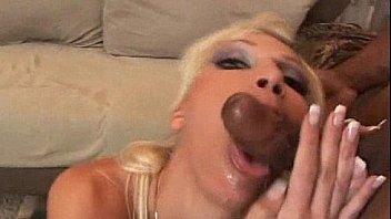 Pussy Squirting 015 thumbnail