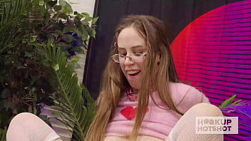 Jackie hoff meets up with dorian del isla for extreme sex