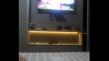 Moreninha puta rebolando a raba gigante