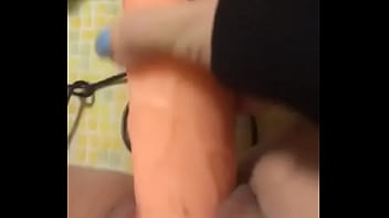 Gioco con il mio dildo belocementw