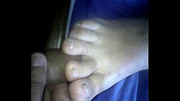 Leche en pies de mi mujer d 11