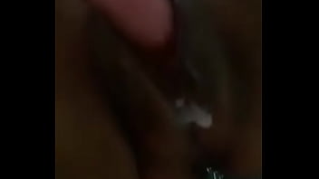 Loca porque quiere gemir rico