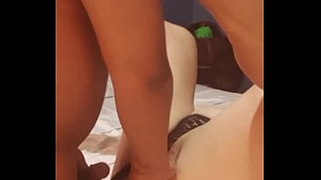 Playing with pussy i put a big dildo in a mature milf