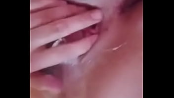 Coño con juguete hasta acabar