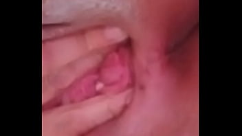 Coño con juguete hasta acabar