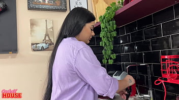 Novinha casada numa suruba com sexo anal na cuckold house