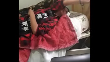 Son grabados jugando en la cama del hospital sexualmente