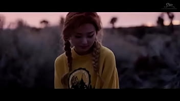 Suruba de lésbicas no meio do deserto