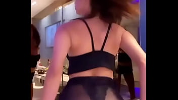 Safadinha do insta de bikini rebolando pra gente