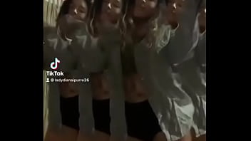 Peruanita nalgona se prostituye por tiktok