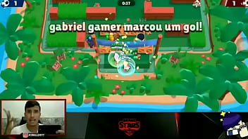 Bibi jogando mal no brawl stars e a pessoa ficando puta