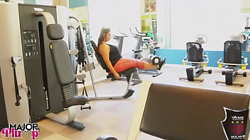 Sofia rose eye fucks rome major in gym flirting turned pussy pounding