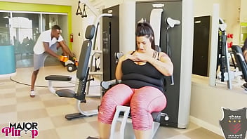 Sofia rose eye fucks rome major in gym flirting turned pussy pounding