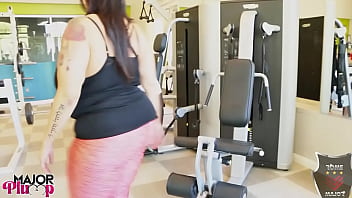 Sofia rose eye fucks rome major in gym flirting turned pussy pounding