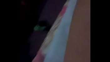 Madura cogiendo y gimiendo