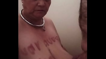 2025 11 02 seance uro et pipe pour chienne marie