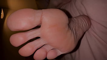 My 18 years old stepdauter opened webcam studio in her room and teach her friends how to anal winking