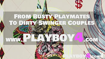 Sexy babe exposed sexy body and enjoyed hot posing