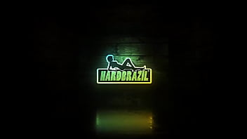 A morena rabuda patricia limah fudendo no pelo com mano nico