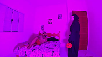 Escolhi travessuras ela quis comer meu cu