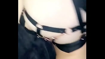 Alt slut rubs her cunt