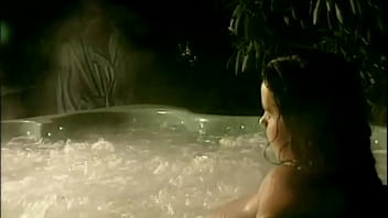 Night time anal fuck in the hot tub