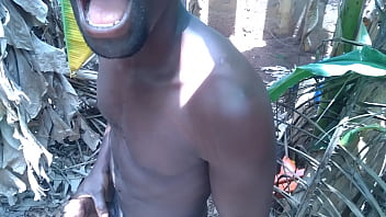 Masturbate trying to cum hard this easter to show his fans right now