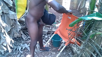 Masturbate trying to cum hard this easter to show his fans right now