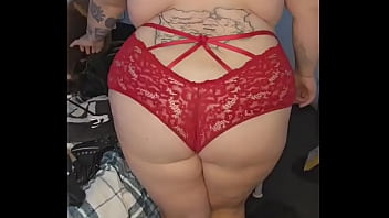 Where are mommy's good boys that are paying for coffee this morning