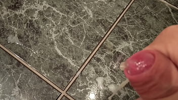 Handjob Und Spritzen thumbnail