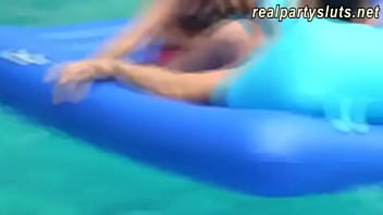 Two sexy sluts pleasing one hard dick after the pool party