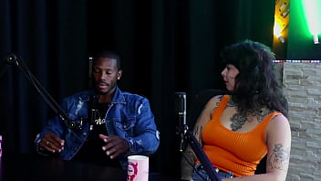 Teve fetiches estranhos que pediam para ela gosta de ver mulheres se pegando ela teve apoio da família mas ele my hell williams & hyoran carvalho sheer red