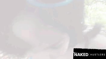 Big booty latina sucking black long dick in the everglades