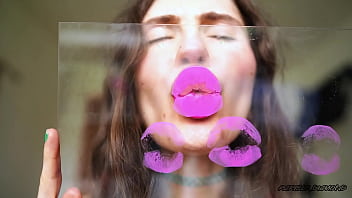 Naughty noisy pinky kiss