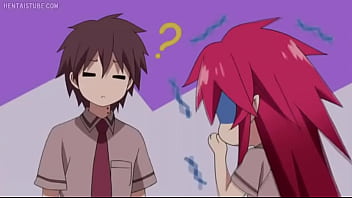 Vampirona tetudo recebe leitinho quentinho