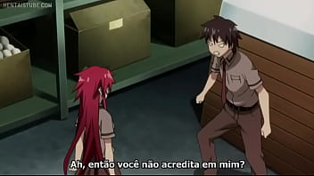 Vampirona tetudo recebe leitinho quentinho