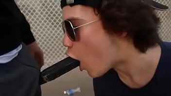 Short haired dude sucks his friend dick out in full hd