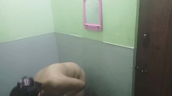 Apne chahne walon ke saath aaj nahaungi