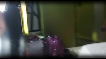 A loira casada safada com fogo na buceta deu ate nos bastidores com a camera desligada