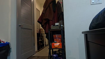 Hot slut shows how she sucks cock